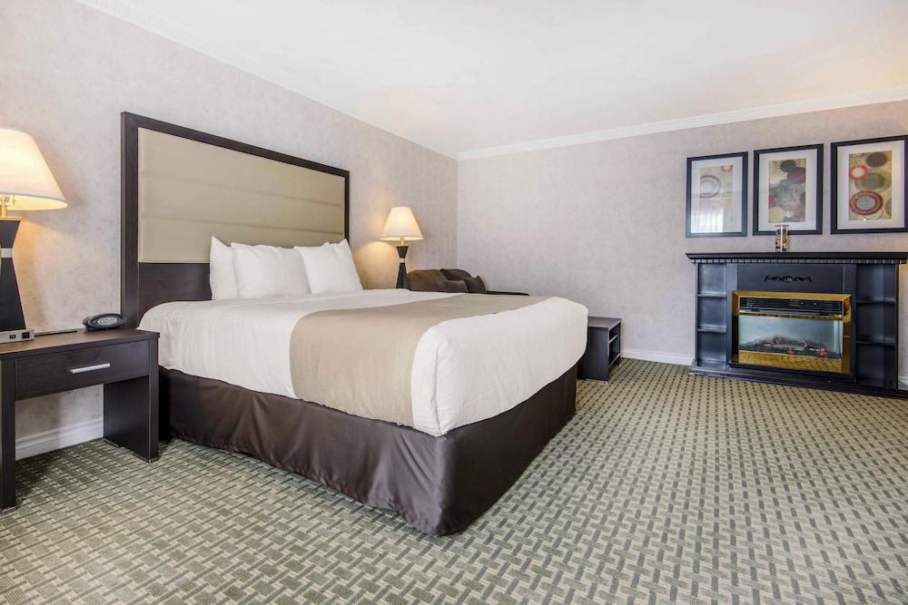 Quality Inn Airport West Mississauga Extérieur photo