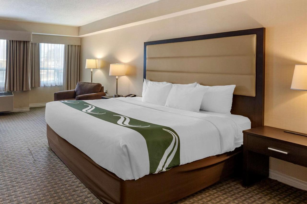 Quality Inn Airport West Mississauga Extérieur photo