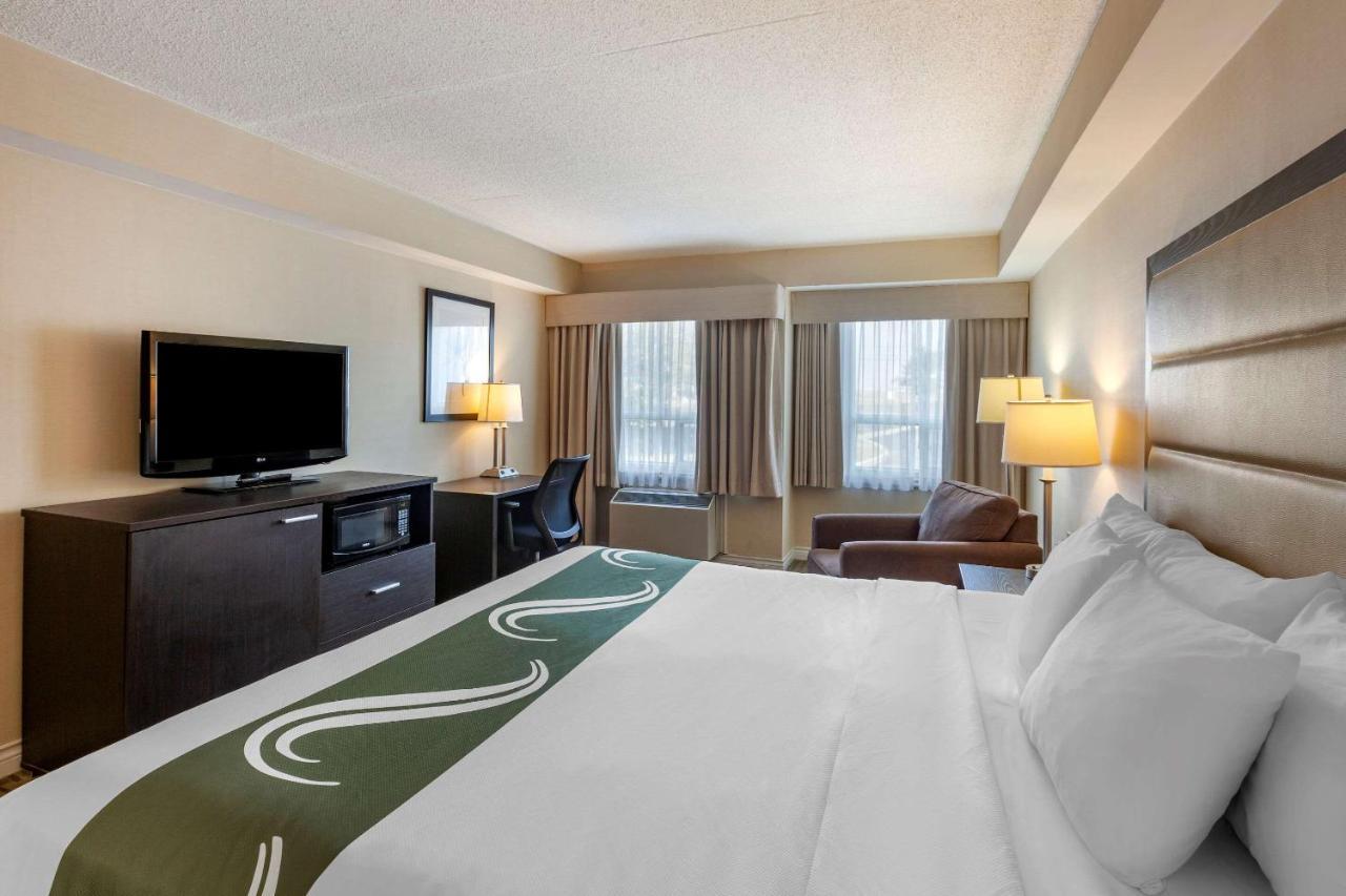 Quality Inn Airport West Mississauga Extérieur photo