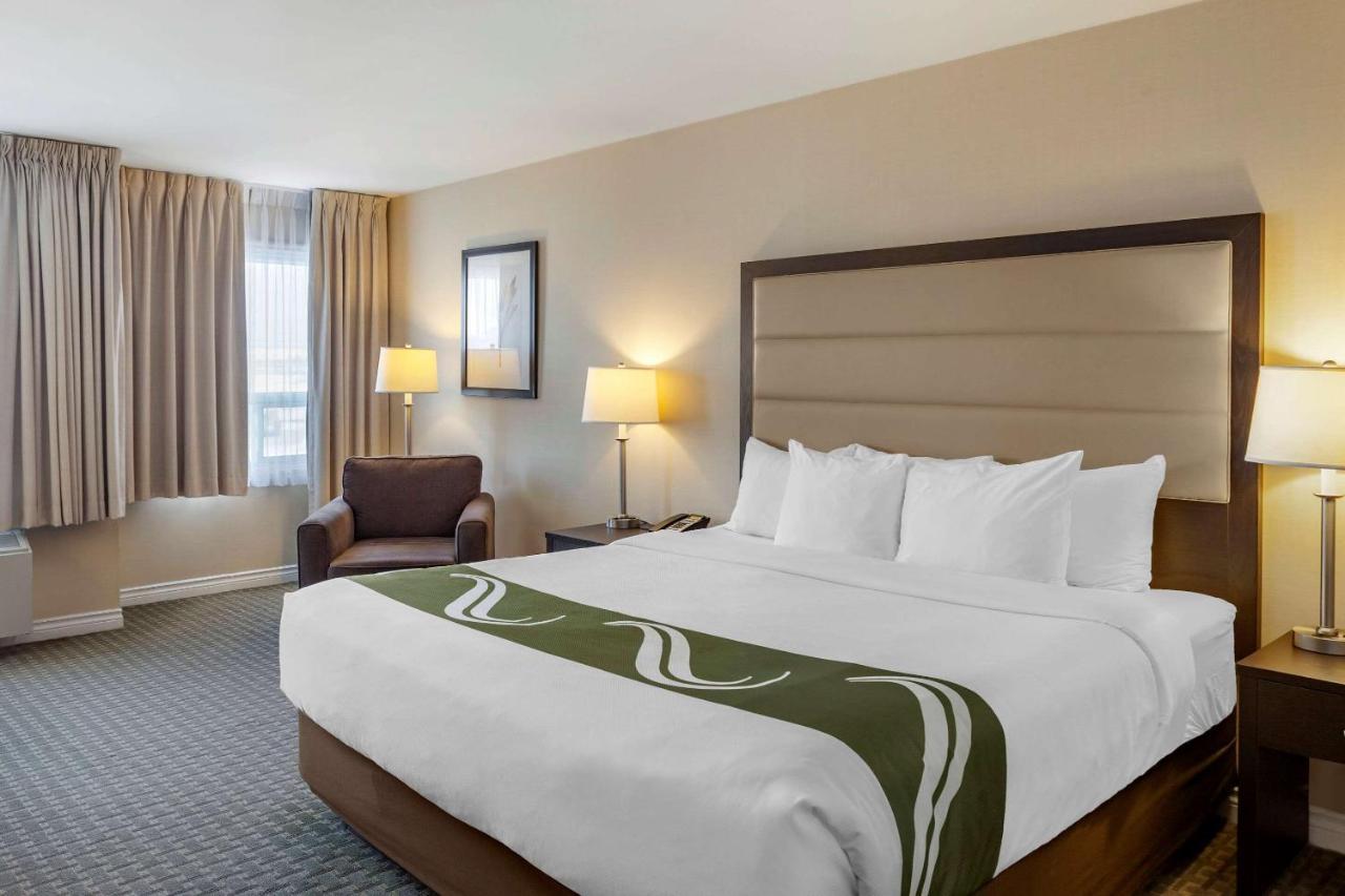 Quality Inn Airport West Mississauga Extérieur photo