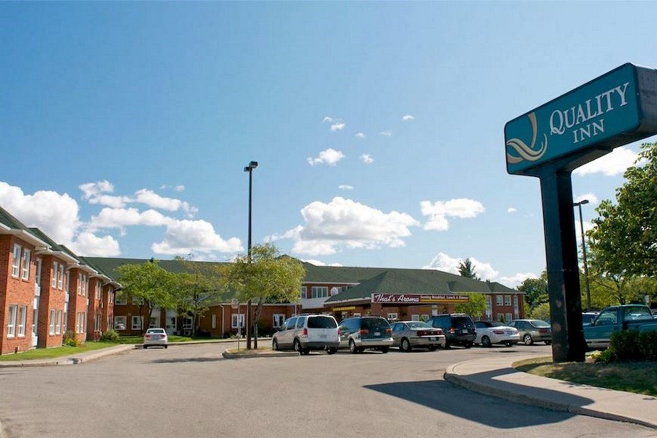 Quality Inn Airport West Mississauga Extérieur photo